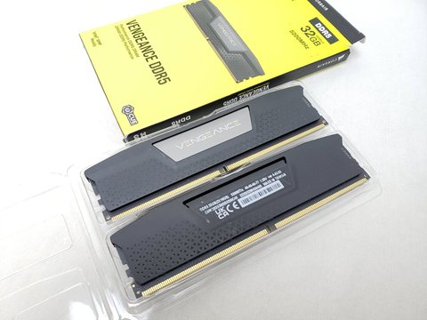 CMK32GX5M2B5200C40 各サイトで併売につき売切れのさいはご容赦願います。