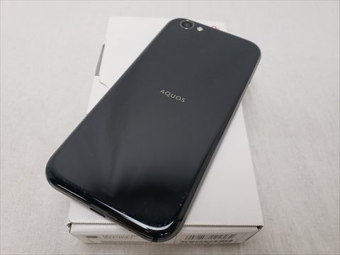 SH-03J Mercury Black /AQUOS R ブラック docomo 【SIMロック解除品】 各サイトで併売につき売切れのさいはご容赦願います。