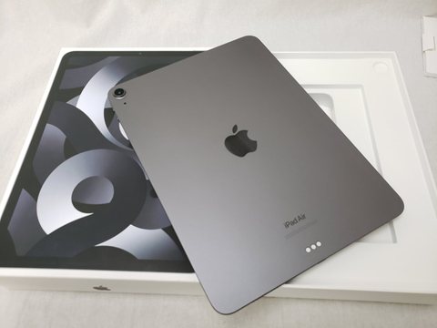 iPad Air（第5世代/2022） Wi-Fi 64GB スペースグレイ /MM9C3J/A 各サイトで併売につき売切れのさいはご容赦願います。