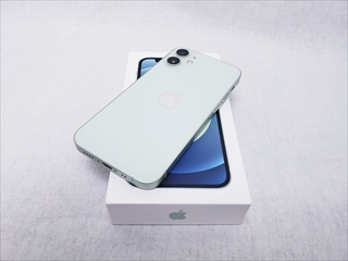 iPhone12 Mini 128GB グリーン /MGDQ3J/A au 【SIMロック解除品】 各サイトで併売につき売切れのさいはご容赦願います。